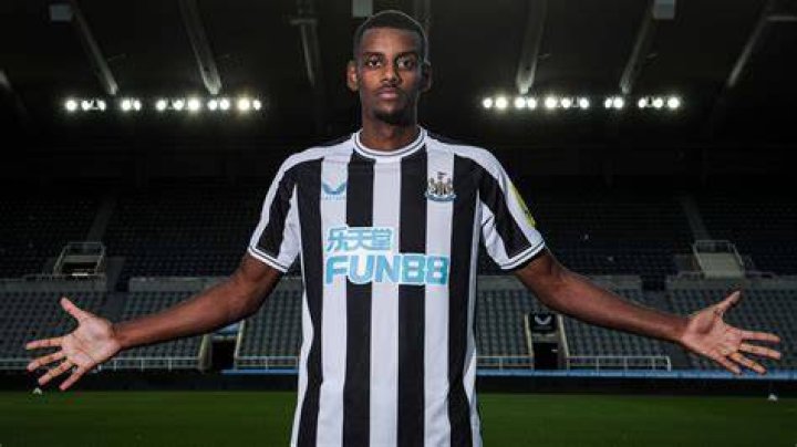 Analysing Alexander Isak Newcastle United's new striker and club