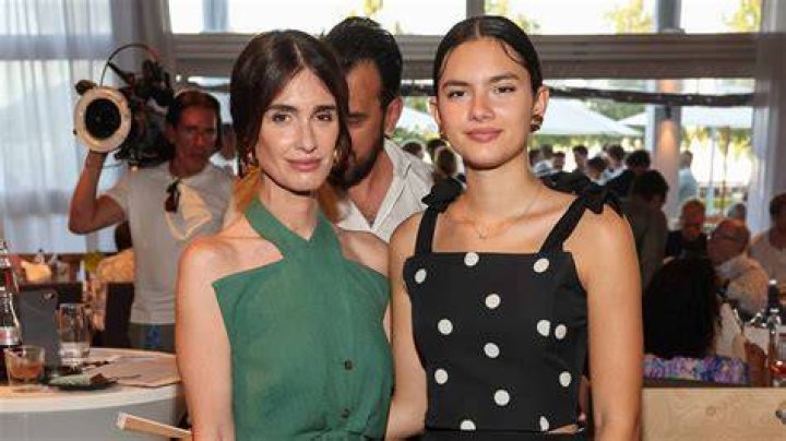 Ava Salazar, hija de Paz Vega, debuta como modelo a los 10 a&ntilde;os Divinity