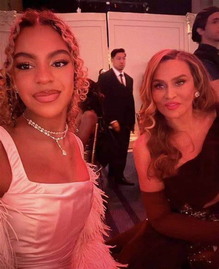 Beyonc&eacute; shares photo of Tina Knowles and Richard Lawson after