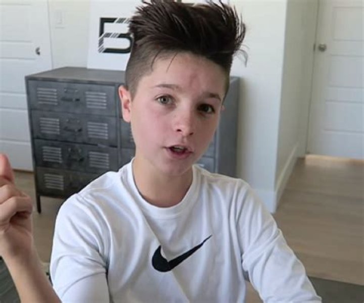 Brock Mikesell Bio, Facts, Family Life of YouTuber