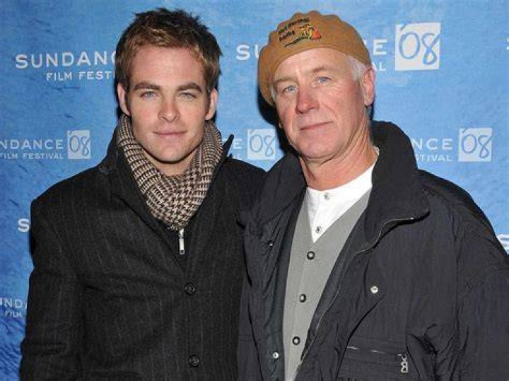 Chris Pine With His Dad Pictures POPSUGAR Celebrity Photo 4