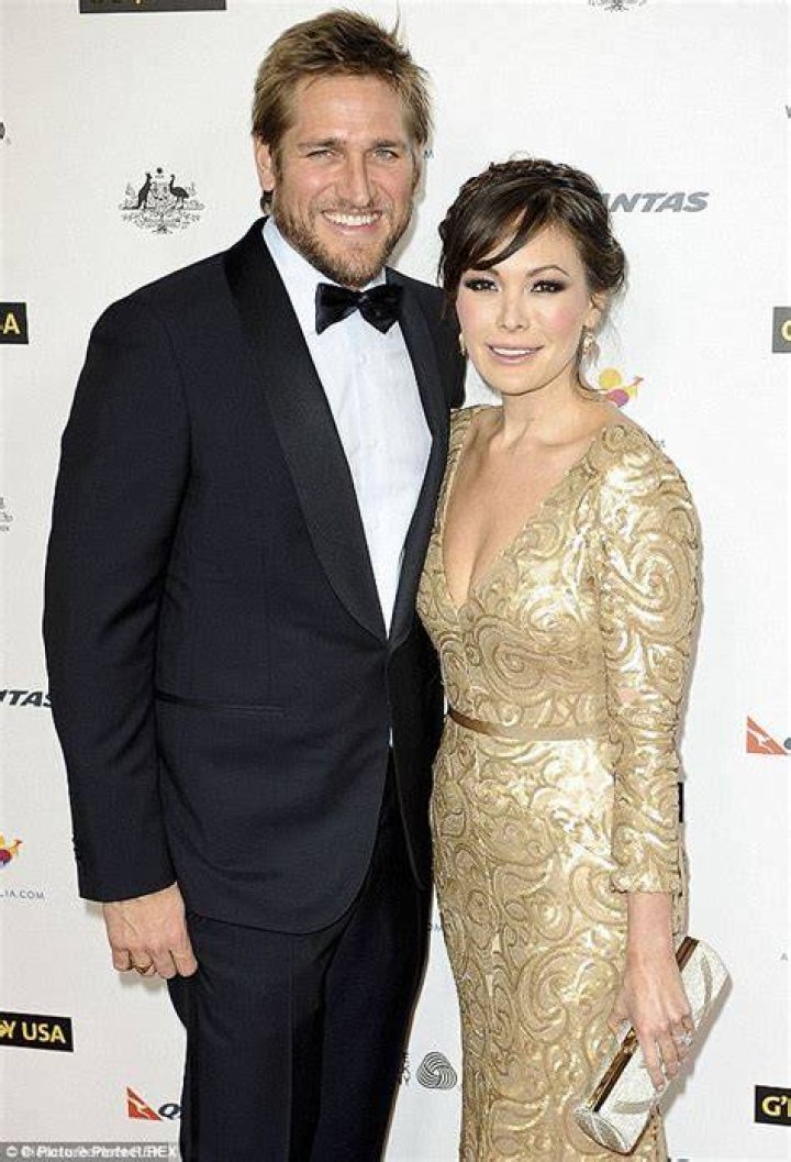 Curtis Stone leaves wife Lindsay Price at home to pick up twoyearold