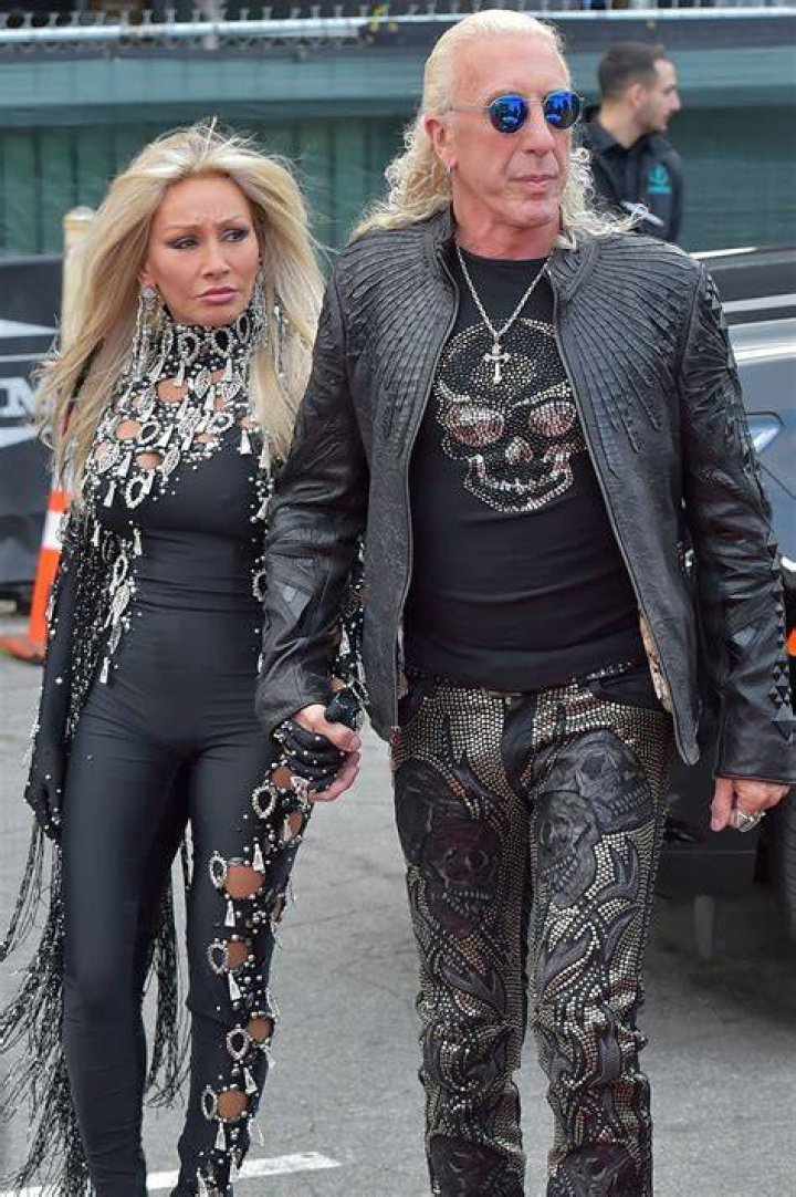 Suzette Snider Arrives at GRAMMY Awards Viewing Party in LA 04/03