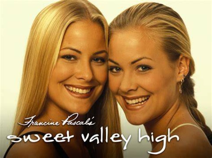 Sweet Valley High's Cynthia Daniel cheers husband Cole Hauser at races